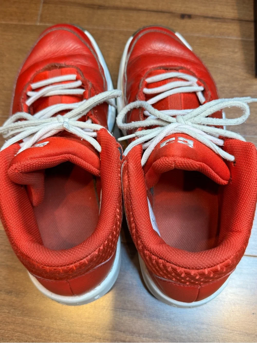 JORDAN MAX AURA 3 GS “University Red”
